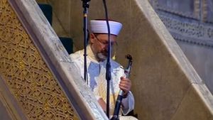 Sabia – simbolul păcii islamice / Ce înseamnă transformarea Hagiei Sofia în moschee
