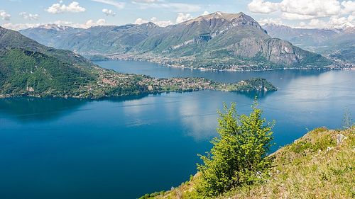 Lacul italian Como, sufocat de turiștii ”de masă”, care periclitează turismul de lux