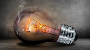 Majorările de taxe frânează scăderea preţurilor la gaze şi cresc preţurile la electricitate în UE, arată o analiză Eurostat
