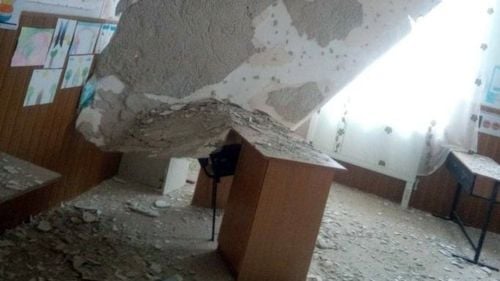 Tavanul unei clase dintr-o școală din județul Giurgiu s-a prăbușit. Școala a fost decorată de Klaus Iohannis în 2018 pentru “promovarea calităţii învăţământului”