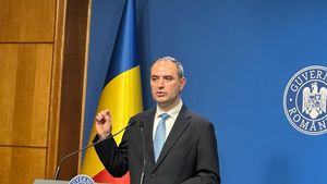 Ministrul Finanţelor, despre rectificarea bugetară: Am mutat resursele de unde nu s-au consumat, acolo unde nevoile sunt reale şi urgente/ Ţinta de deficit de 8,4% rămâne intactă