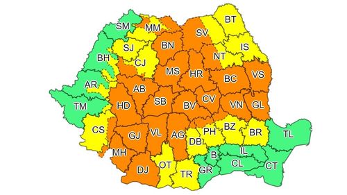 Cod portocaliu de ploi abundente în Transilvania, Oltenia și Moldova: vânt, descărcări electrice, grindină / Cod galben în restul țării
