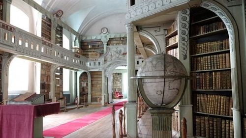 14 monumente istorice, refăcute cu fonduri UE. 280 de milioane de euro pentru Biblioteca Batthyaneum din Alba Iulia, Muzeul Grigore Antipa, Opera Română, situl arheologic Cucuteni și alte clădiri de patrimoniu