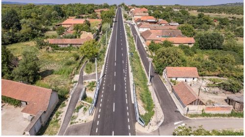 ANALIZĂ: Cum s-a dezvoltat infrastructura rutieră din vestul țării, cu ajutorul banilor europeni / Investiții de 1,9 miliarde de lei în Arad, Caraş-Severin, Hunedoara și Timiş, grupate în Regiunea Vest