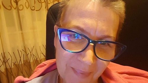 Profesoara din Cluj care predă online, deși are cancer în stadiul patru: Asta mă motivează. Uit de mine, de durere, de greață, de rău. Sunt acolo pentru elevi, asta am  făcut o viață întreagă, e ceea ce iubesc