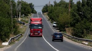 Trei TIR-uri au făcut accident în Vrancea/ Traficul a fost blocat
