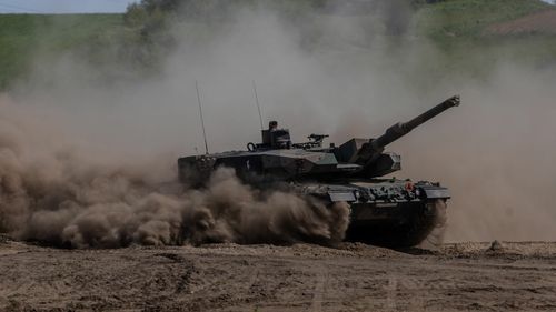 Polonia va livra Kievului "în următoarele două-trei săptămâni" 14 tancuri Leopard 2