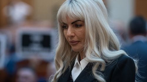 EXCLUSIV Laura Vicol a demisionat din PSD și acuză un „linșaj mediatic”. Demisia, la o zi după ce a apărut informația că DIICOT a deschis dosar penal în cazul Nordis