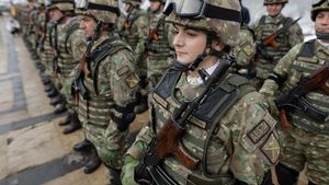 Stagiul militar voluntar, prevăzut pentru femei şi bărbaţi între 18 şi 35 de ani, pe o perioadă de patru luni, cu stimulente financiare / Proiectul de lege va fi dezbătut în procedură de urgență, probabil în actuala sesiune parlamentară - președinții comisiilor de apărare