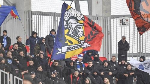 FCU Craiova, penalizată cu 22.500 de lei de Comisia de Disciplină din cauza incidentelor de la meciuul cu Hermannstadt