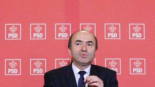 Tudorel Toader face public un ”mesaj telefonic” din aprilie 2019, în care Marian Oprişan îi reproşa că nu a promovat OUG pentru graţiere şi amnistie şi nici pentru modificarea Codurilor penale