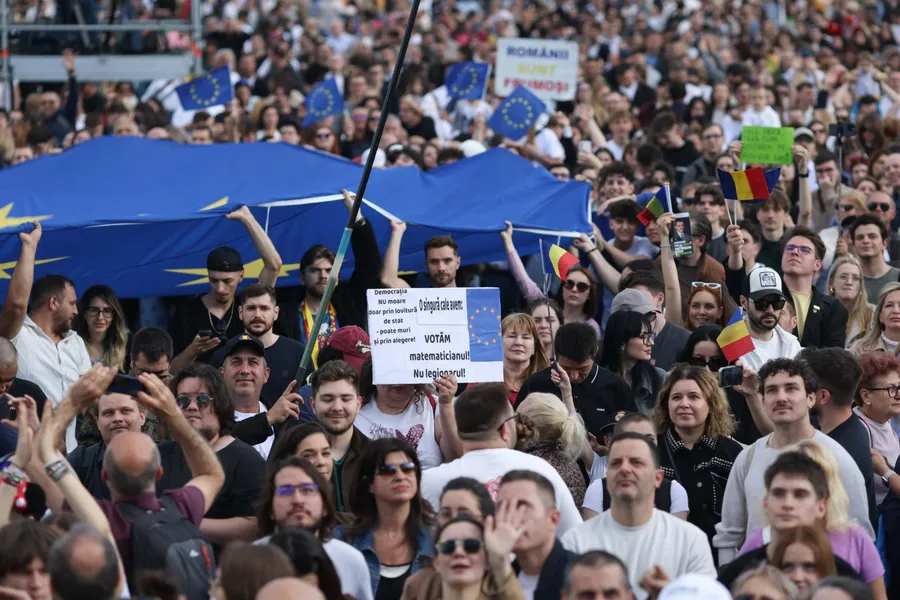 miting electoral nicusor dan piata victoriei bucuresti