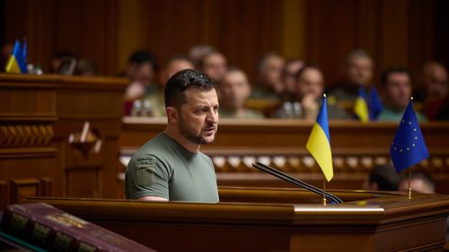 Preşedintele Zelenski a respins forma actuală a legii privind declaraţiile de avere ale oficialităţilor ucrainene: „Declaraţiile ar trebui să fie deschise. Imediat. Nu peste un an”