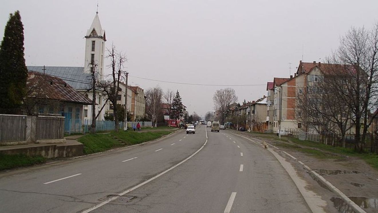 VIDEO PNL acuză un primar din județul Iași că le-ar fi dat mită unor localnici câte 10 lei. „Pe stradă m-am întâlnit cu Istrate, mi-o băgat 10 lei în palmă”