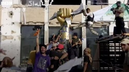 Libia: Protestatarii au luat cu asalt clădirea Parlamentului din orașul Tobruk