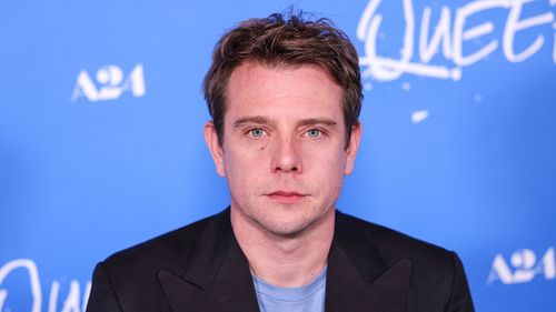 Jonathan Anderson își anunță plecarea de la Loewe după 11 ani în funcția de director creativ