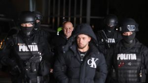 Pedepse drastice pentru militarii și polițiștii care se angajează ca mercenari / Angajații din instituțiile militare vor putea să rămână în activitate până la 65 de ani - proiect de ordonanță de urgență