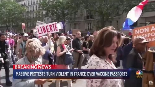 20.000 de persoane au manifestat împotriva permisului sanitar în Franţa, pentru al 20-lea weekend consecutiv / Guvernul de la Paris a anunţat joi o înăsprire a restricţiilor, fără să impună carantină