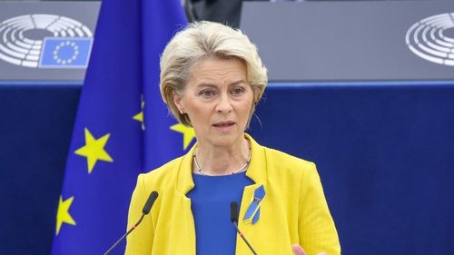 Ursula von der Leyen și-a depus candidatura pentru un nou mandat la șefia Comisiei Europene: De la început, mandatul meu a fost provocator. A început cu Brexit, am tendința să uit asta dar aceasta a fost prima lună a mandatului meu