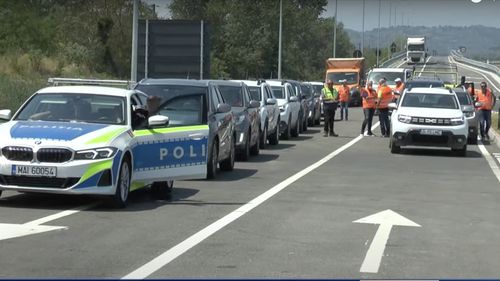 Protest într-o comună din Gorj, după ce un tronson de drum de interes local, lung de 200 de metri, a fost închis după punerea în circulaţie a centurii municipiului Târgu Jiu