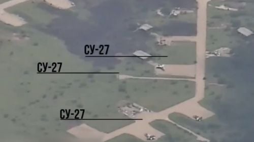 Rusia bombardează bazele aeriene ale Ucrainei, în timp ce Kievul așteaptă avioanele americane F-16 / Cinci avioane SU-27 ar fi fost distruse
