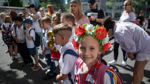 STUDIU Copiilor ucraineni refugiați le e dor de familii, de prieteni și sunt îngrijorați în legătură cu integrarea în altă țară, dar nu vor să se întoarcă acasă pe termen scurt