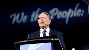 Wayne LaPierre, fostul director al NRA, exclus pe zece ani din organizaţia de lobby pentru arme din SUA