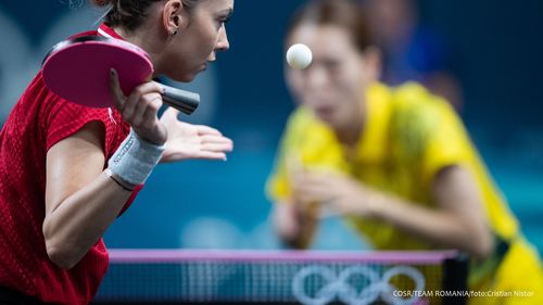 Bernadette Szocs, medalie de bronz la dublu, la turneul de tenis de masă la Singapore Smash 2025