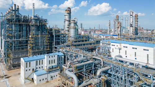 BREAKING Companiile petroliere de stat chineze au suspendat achizițiile de petrol rusesc