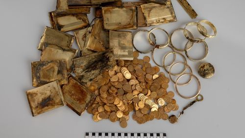 Doi turiști au descoperit o misterioasă comoară ascunsă pe un traseu montan, în Cehia