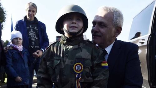 Dragnea, după doi ani de mărit salariile bugetarilor și pensiile speciale: Creșterea alocațiilor pentru copii e ”un amendament demagogic”