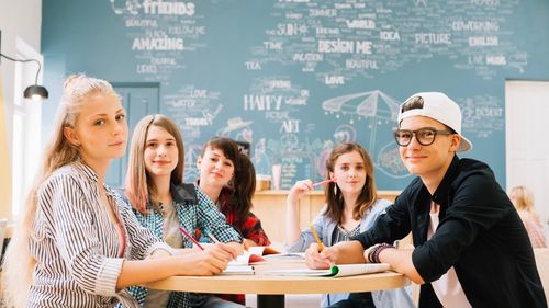 De ce descoperirea intereselor personale este la fel de importantă ca învățarea și cum influențează performanța școlară și cariera (Parteneriat)