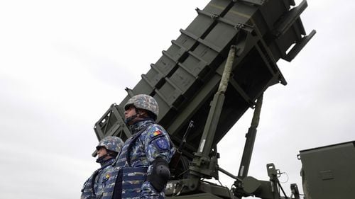 Ministrul Apărării, despre echipamentele produse de Raytheon pentru următoarele trei sisteme Patriot care vor ajunge în România: Vor completa capacităţile strategice de apărare antiaeriană ale ţării noastre
