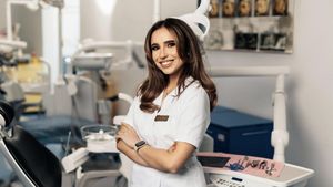Cât de importantă este supravegherea timpurie a dentiției copiilor și de ce sunt importanți „dinții de lapte”. Medicul rezident Antinia Simion: Pedodonția, ramura stomatologiei care câștigă tot mai mult teren