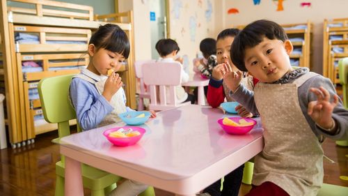 Rata natalității din China, la cel mai scăzut nivel în 2025 /  Țara se confruntă cu o îmbătrânire rapidă a populației / Este al patrulea an consecutiv în care populația a scăzut