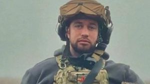 Un soldat ucrainean aflat în vacanță a salvat viața unui tânăr înjunghiat la Veneția / "Ar fi fost mort în 10 minute” / ”Pe front mi-am îmbunătățit abilitățile de sanitar, luând parte la multe lupte”