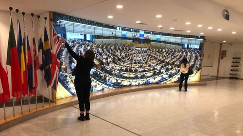 BREAKING Parlamentul European a votat acordul de retragere a Marii Britanii din UE/ A plouat cu good bye, au revoir și auf Wiedersehen la Bruxelles