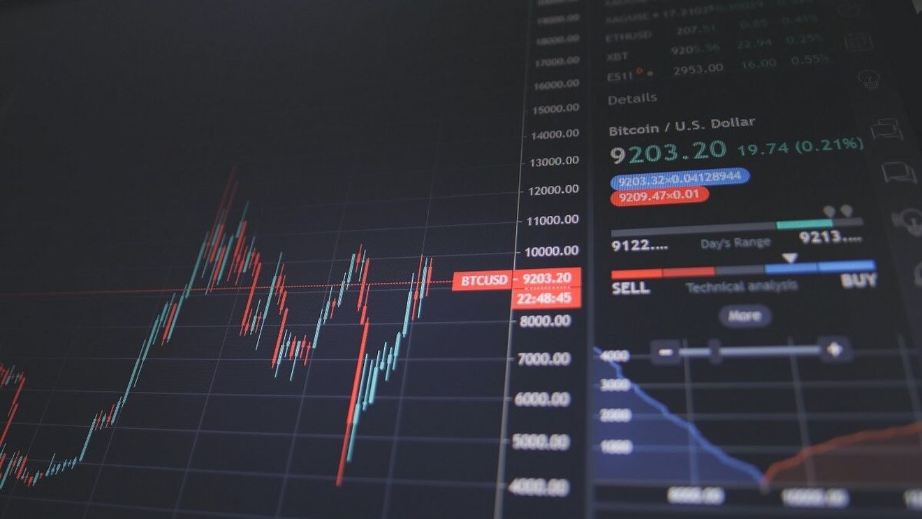 FMI a revizuit în creştere estimările privind avansul economiei mondiale în 2021