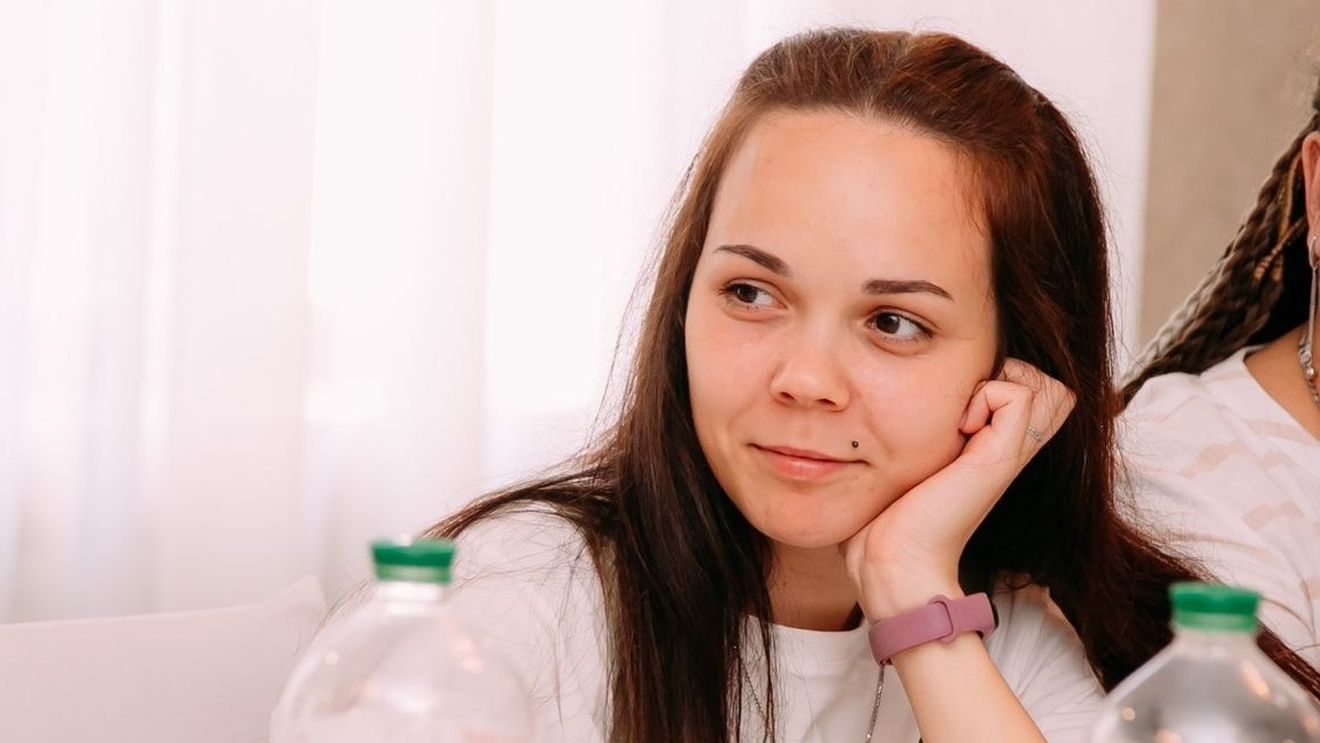 INTERVIU Refugiat în România: „Am ajuns aici pe 23 martie, iar pe 7 aprilie deja începeam să lucrez / Mă simt confortabil și în siguranță / Încerc să învăț engleză, limba română mi se pare grea”, spune Alyona
