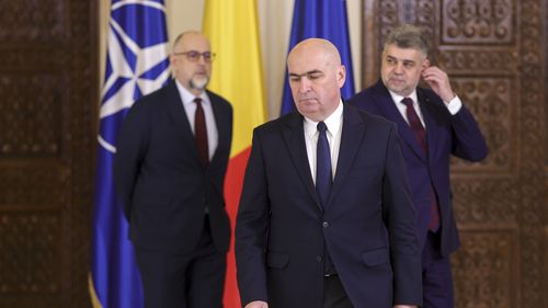 Crin Antonescu exclude să se retragă în favoarea lui Ilie Bolojan / Coaliția de guvernare finalizează miercuri constituirea alianței electorale care îl susține la prezidențiale