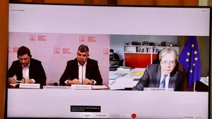 Marcel Ciolacu: La cât de rău arată acum lucrurile, premierul Cîțu se va întoarce din nou cu mâna goală de la Bruxelles / Șeful PSD spune că a discutat cu Paolo Gentiloni, comisarul pentru economie, despre „cum putem salva PNRR”