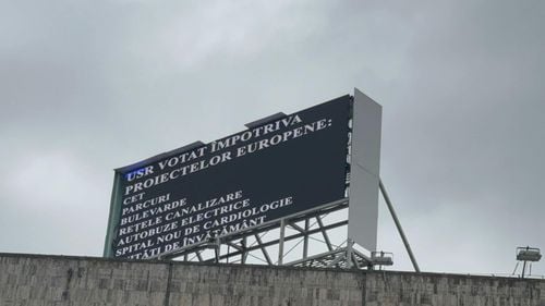 Primarul Constanței a afișat în oraș un mesaj despre cum USR s-ar fi opus proiectelor europene / USR, care strânge semnături pentru demiterea lui Vergil Chițac, îl acuză de fake-news și publică un proces verbal din Consiliul Local