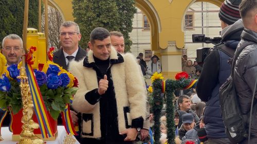 Popularitatea lui George Simion pe platformele sociale a căzut. Liderul AUR restricționează vizualizarea reacțiilor pe Facebook
