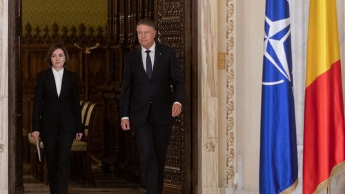 Iohannis: Am semnat cu Maia Sandu o declaraţie comună privind rezilienţa Republicii Moldova / Este un document care recunoaşte paşii importanţi pe care autorităţile de la Chişinău i-au făcut în ultimii ani pe calea europeană