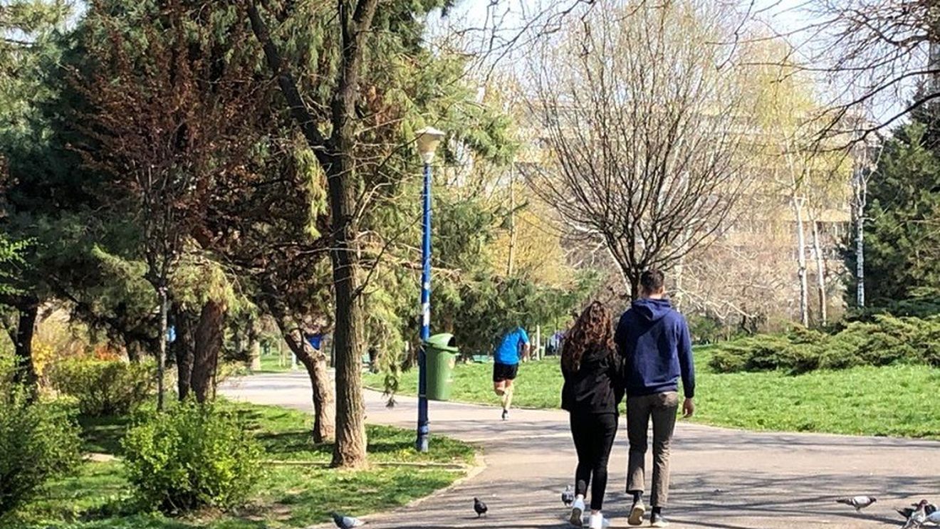 Firea ia în calcul redeschiderea parcurilor din Capitală, cu excepția locurilor de joacă pentru copii 