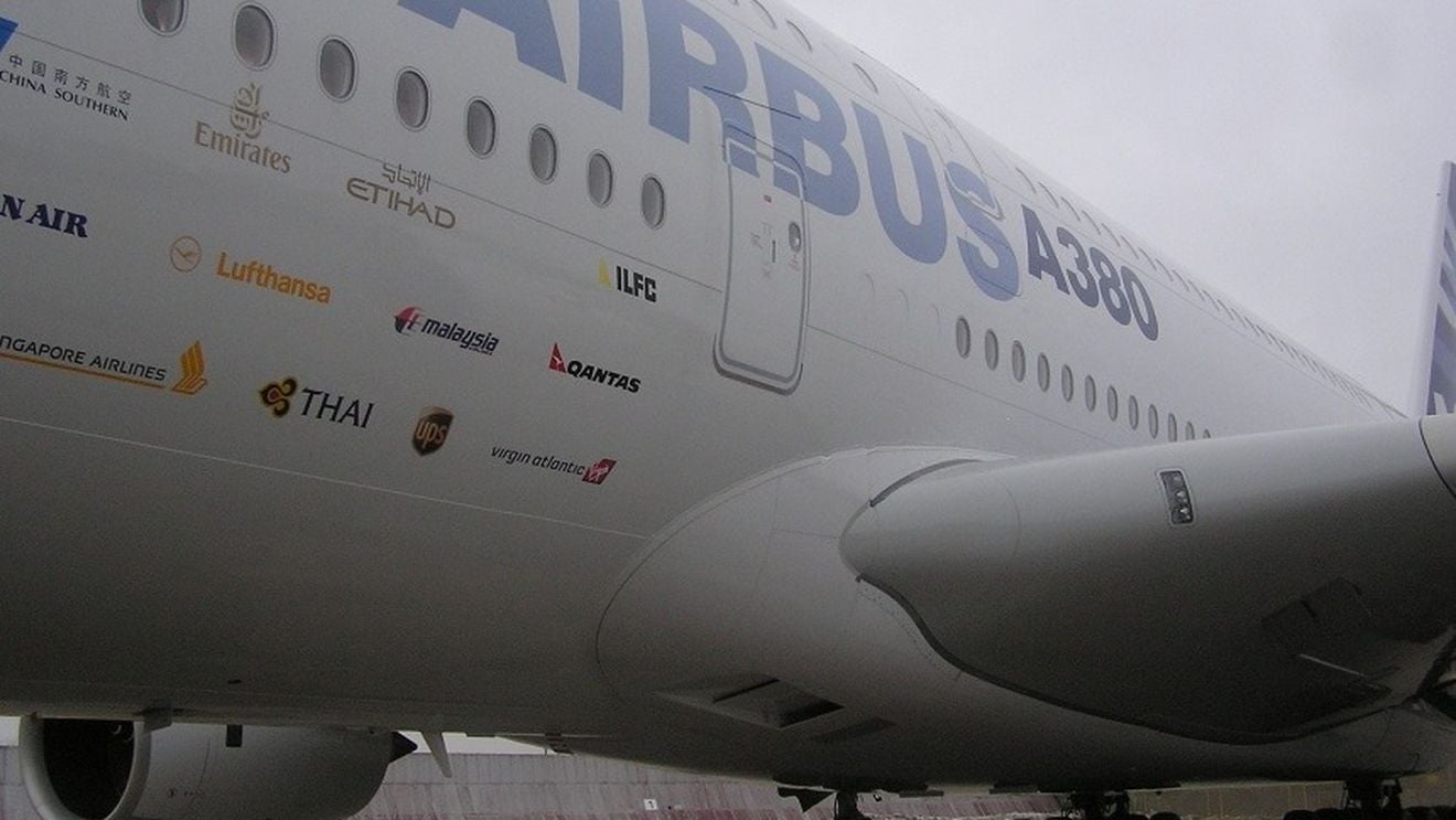 De ce a eșuat proiectul Airbus A380, cel mai mare avion de pasageri din lume?