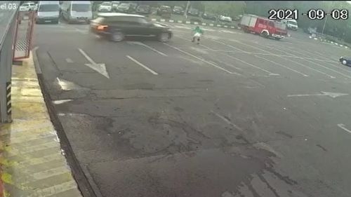 Un cetăţean turc a intrat cu bolidul într-un angajat de la o spălătorie din Sectorul 3 pe fondul unei altercaţii