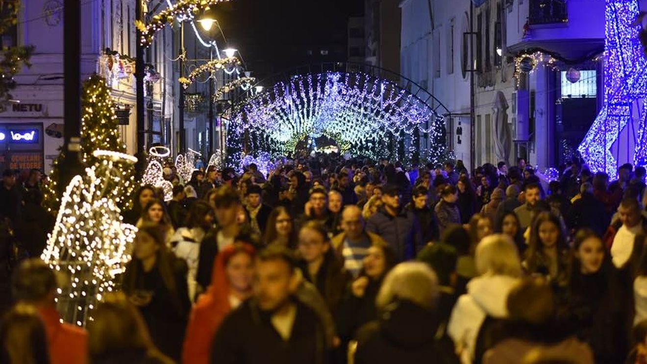 Craiovenii își închiriază locuințele pentru turiști, în preajma Crăciunului / Prețurile pornesc de la 250 lei pe noapte pentru un apartament și ajung la aproape 3000 lei pentru două nopți într-o locație ultracentrală de lux