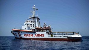 Migranții de pe nava Open Arms, debarcați în Spania și distribuiți în șase state UE, printre care și România