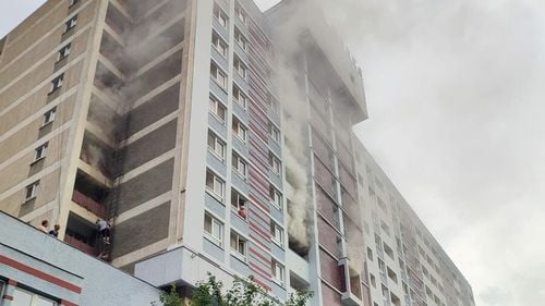 Incendiul de la Hotelul Mureş din Băile Felix, pornit de la un bec lăsat aprins lângă stive de hârtie igienică